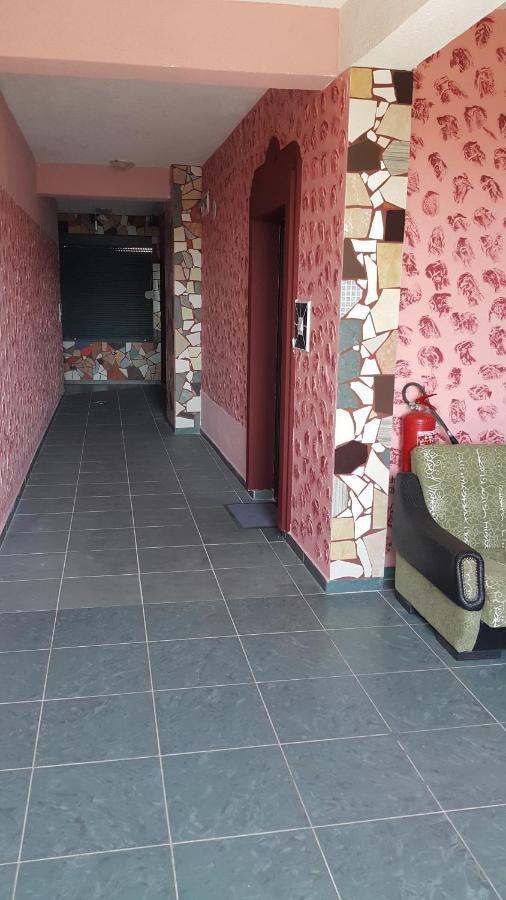 Apartmani Aida Ulcinj Eksteriør billede