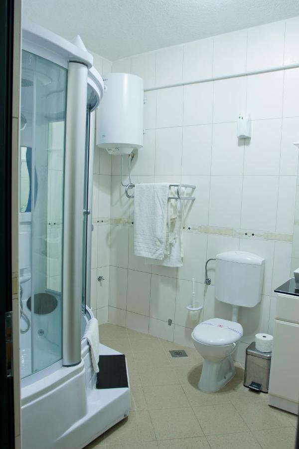 Apartmani Aida Ulcinj Eksteriør billede