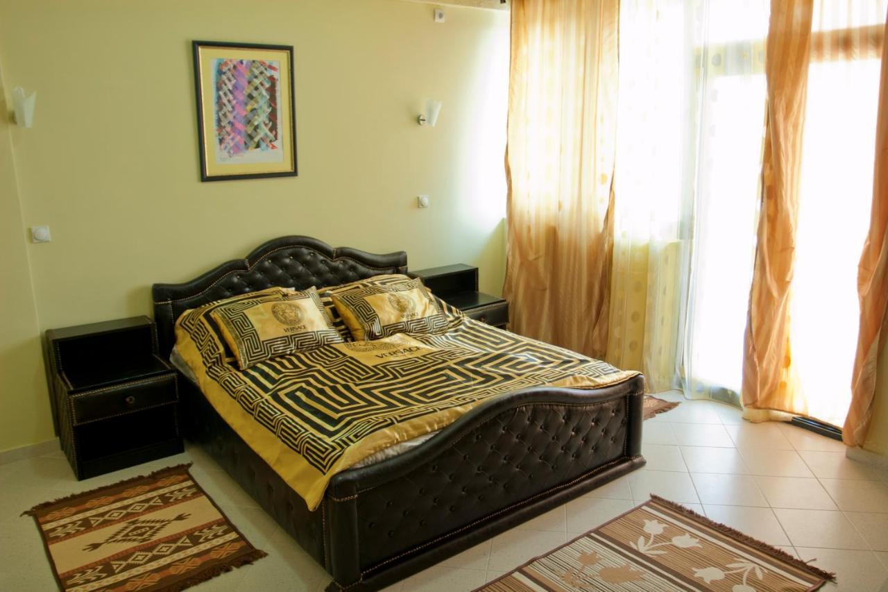 Apartmani Aida Ulcinj Eksteriør billede